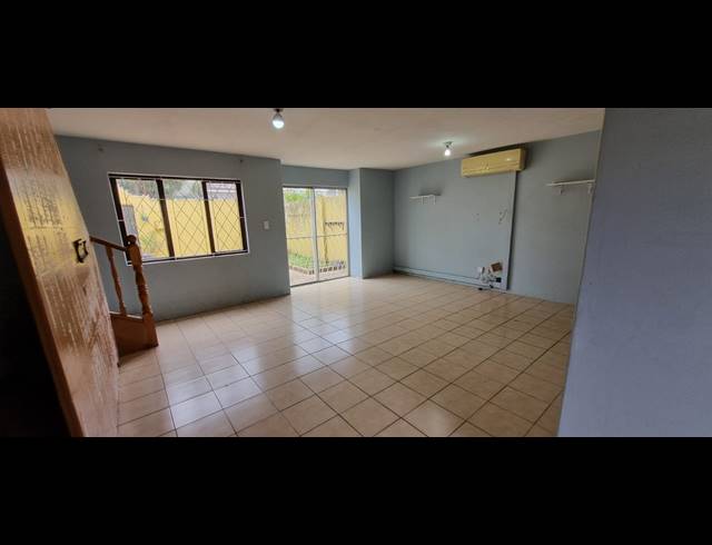 3 BEDROOM FLAT FOR SALE IN GLENWOOD